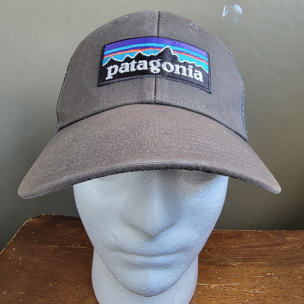 Patagonia Hat Cap Snapback Gray Mesh Trucker Patched Logo One Size Adjustable 😊